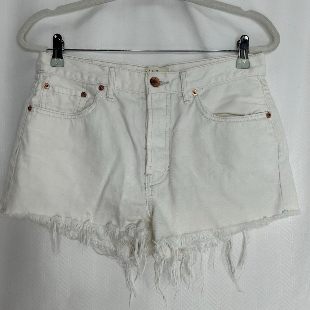Free People white denim cut off shorts 28